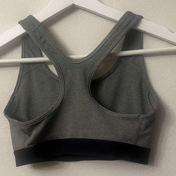 Nike Women's Gray and Black Sports Bra - Picture 8 of 8